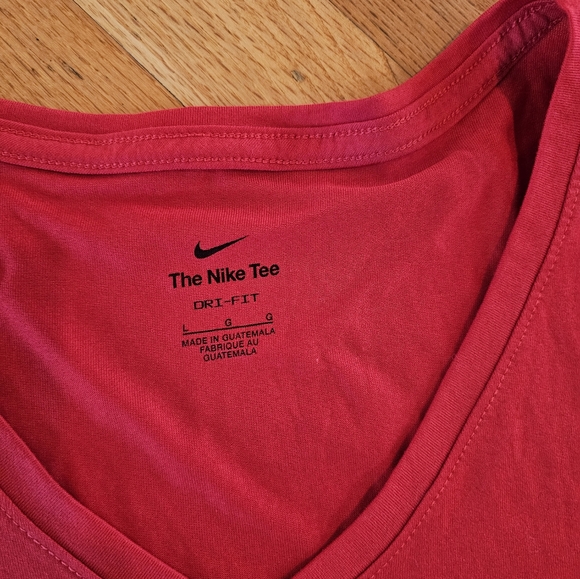 Rogue womens v neck tshirt - Picture 2 of 2